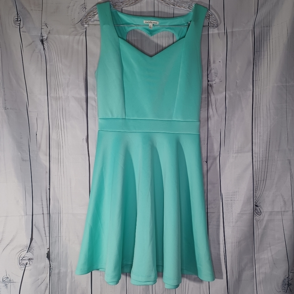 Charlotte Russe sleevless heart Cut out dress